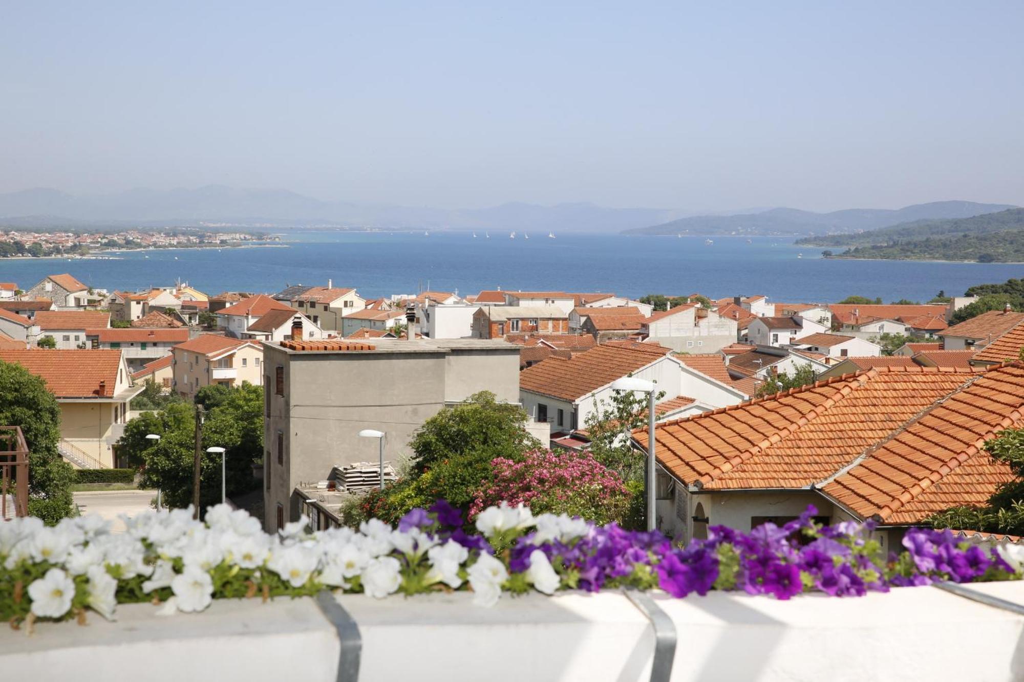 Apartments Katarine Zrinske Vodice Buitenkant foto