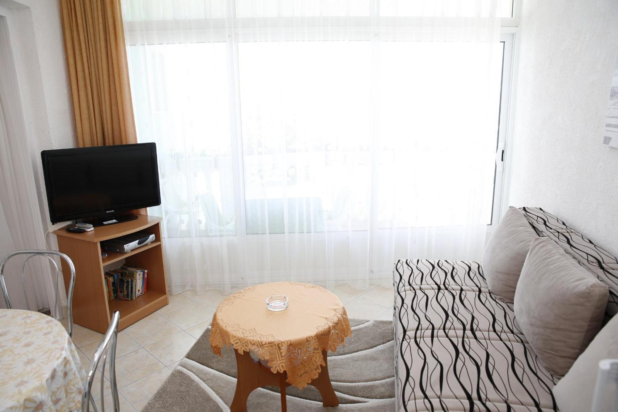 Apartments Katarine Zrinske Vodice Buitenkant foto