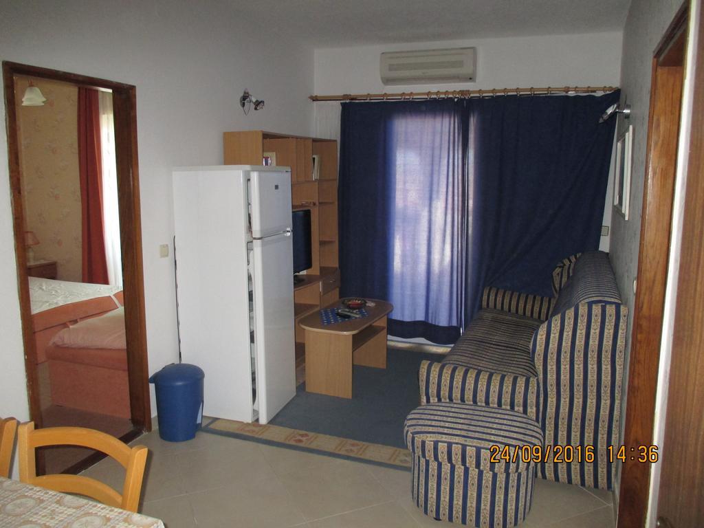 Apartments Katarine Zrinske Vodice Buitenkant foto