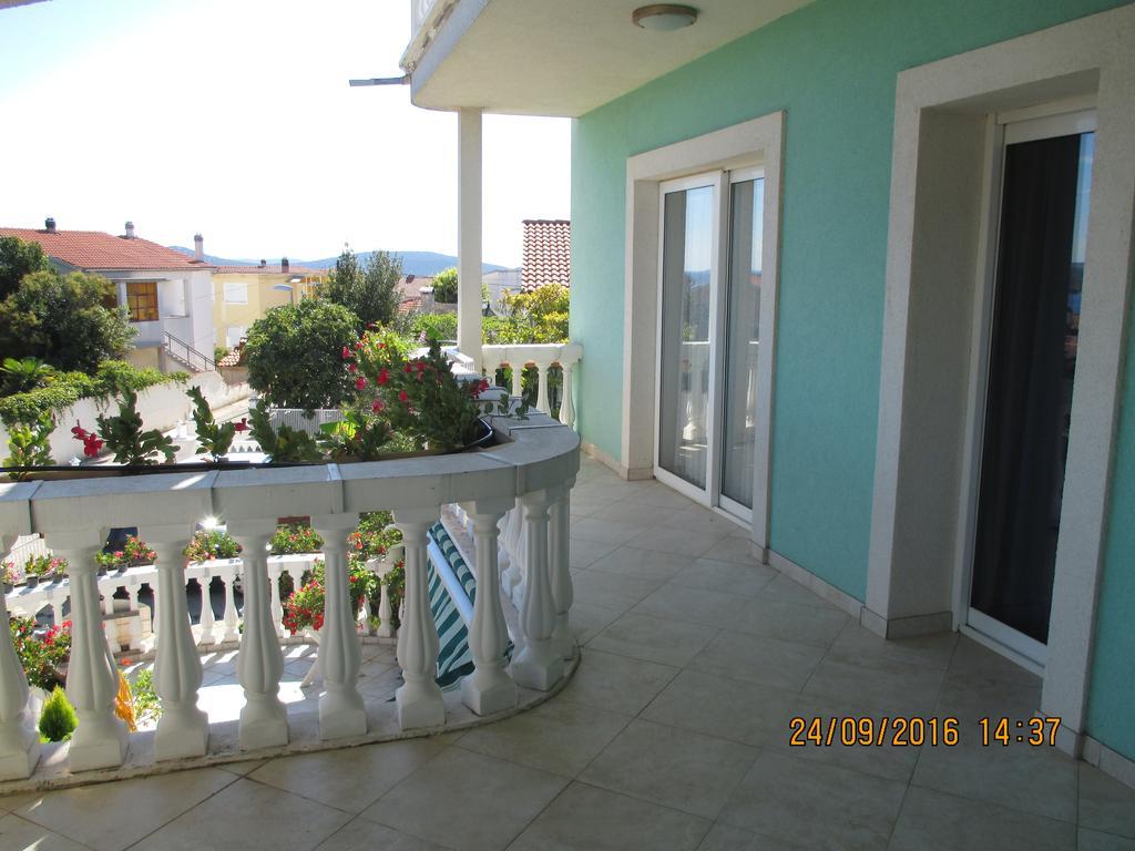 Apartments Katarine Zrinske Vodice Buitenkant foto