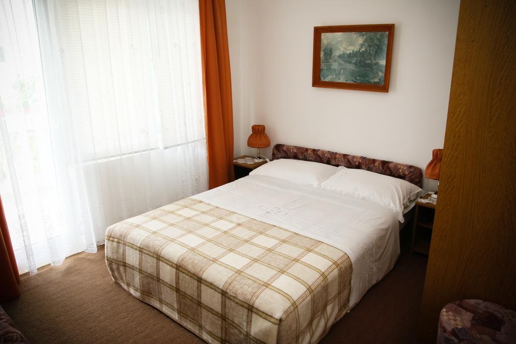 Apartments Katarine Zrinske Vodice Buitenkant foto