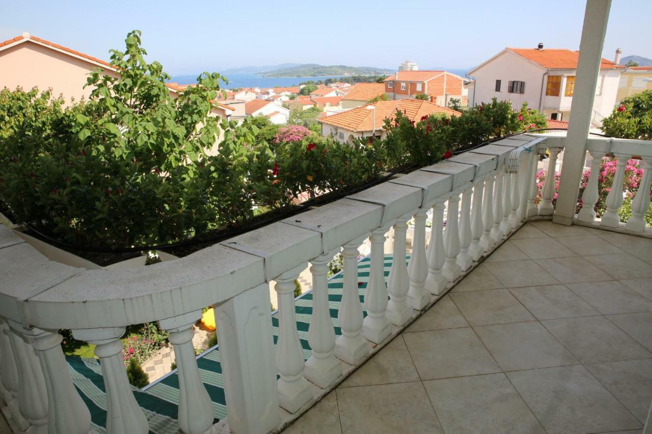 Apartments Katarine Zrinske Vodice Buitenkant foto